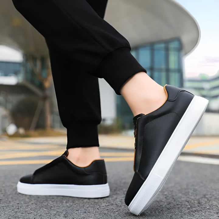 Harvey | Men's Contrast Trim White Trainers