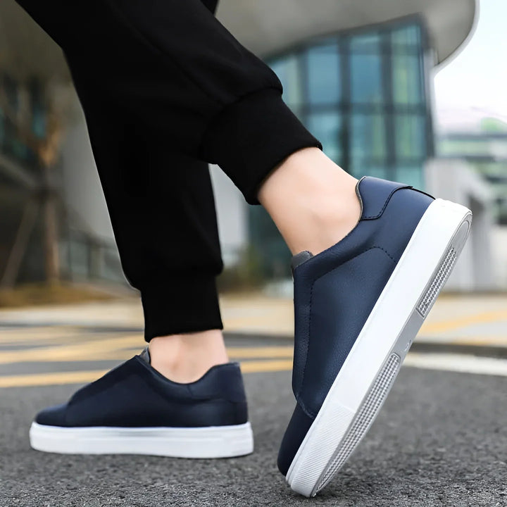 Harvey | Men's Contrast Trim White Trainers