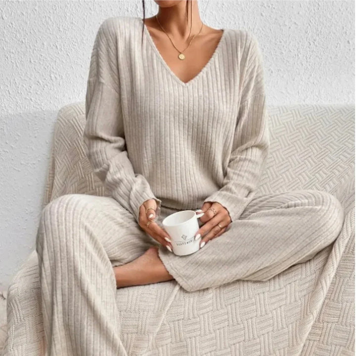 Willa | Women's Ribbed Knit V Neck Two Piece Set