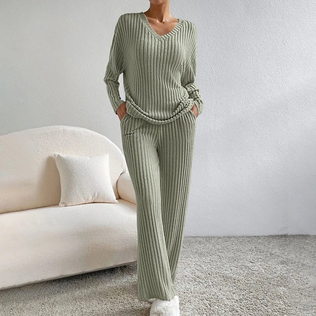 Willa | Women's Ribbed Knit V Neck Two Piece Set