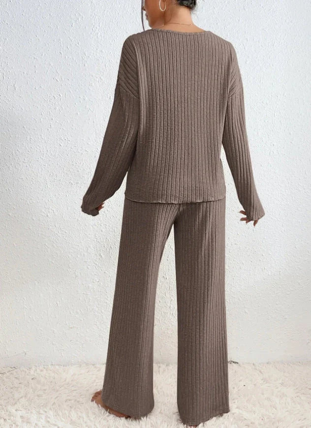Willa | Women's Ribbed Knit V Neck Two Piece Set